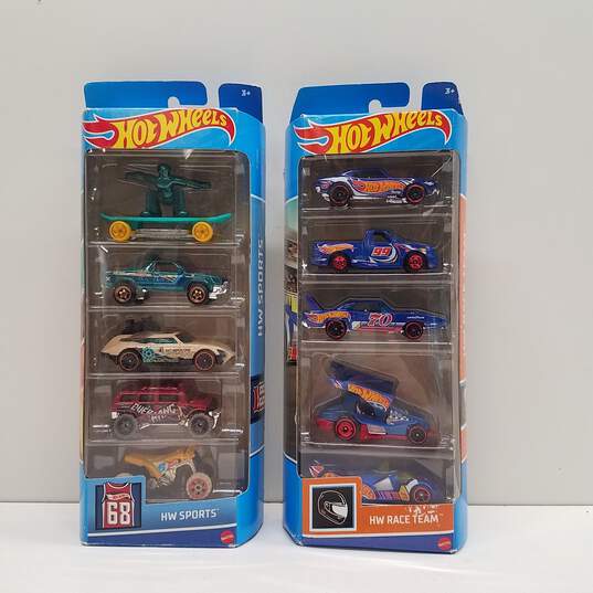 Bundle of 8 Assorted Hot Wheel Toy Car Packs image number 2