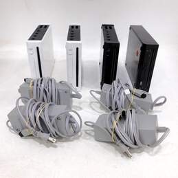 Nintendo Wii Consoles and Power Cords 4ct