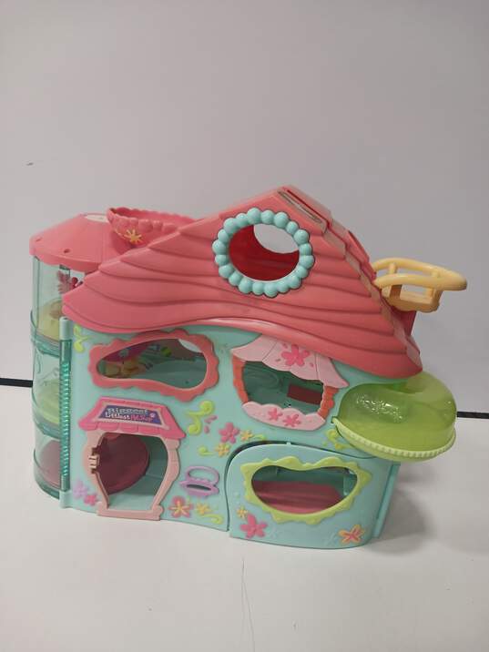 Hasbro littlest pet shop house / LPS House / little pet shop house, Hobbies  & Toys, Toys & Games on Carousell
