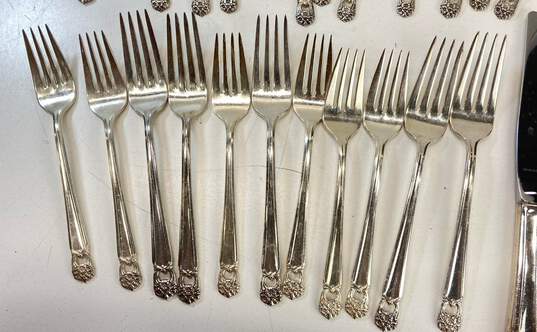 Oneida Community Coronation Silver Plate 49 Piece Cutlery Service Set image number 2