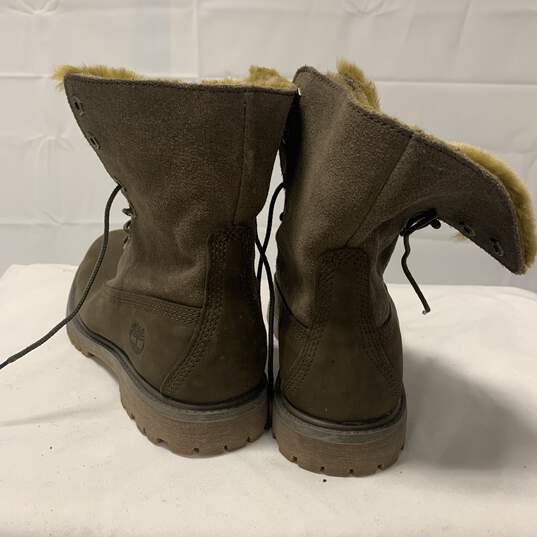 Women's Winter Boots Size: 7.5 image number 2