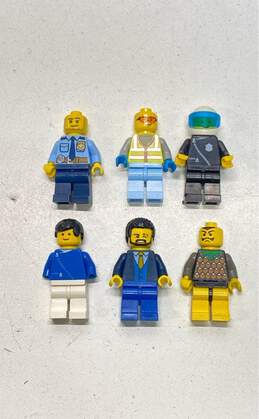 Mixed Themed Lego Minifigures Bundle (Set Of 30) alternative image
