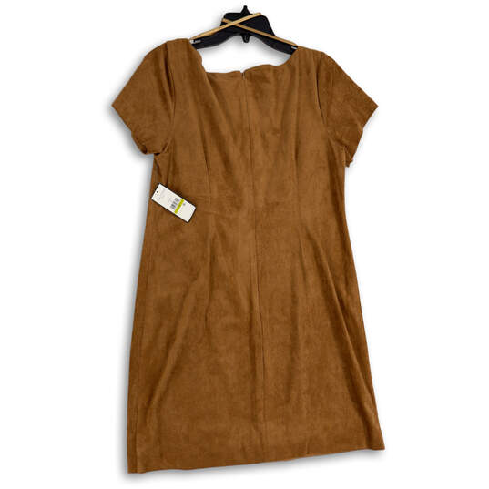 NWT Womens Brown Round Neck Short Sleeve Back Zip Shift Dress Size 14 image number 2
