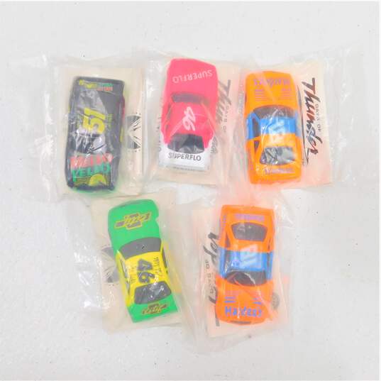Mixed Lot Die Cast Toy Cars Some Sealed Hot Wheels Matchbox & more image number 11