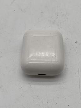 Apple AirPods White Rechargeable Bluetooth Wireless Earbuds E-0557807-C