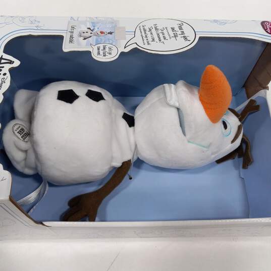 Disney Frozen Elsa and Interactive Olaf Dolls IOB image number 4