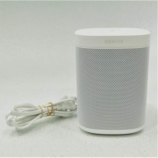 Sonos One Model A100 (1st Gen.) White Smart Speaker w/ Original Box and Accessories image number 2