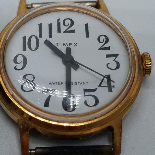 Timex ironman triathlon shock, Indiglo, Vintage Men's Quartz Watch Collection image number 3
