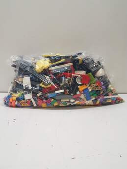 Assorted Lego Bundle Lot of Mixed Pieces alternative image