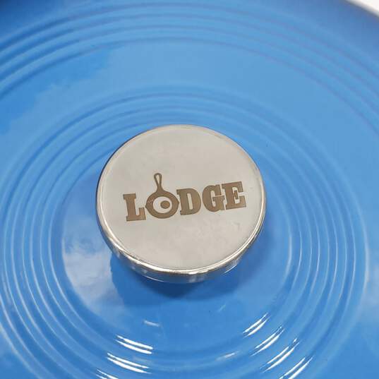 Lodge Blue Enameled Cast Iron Dutch Oven w/ Lid image number 3