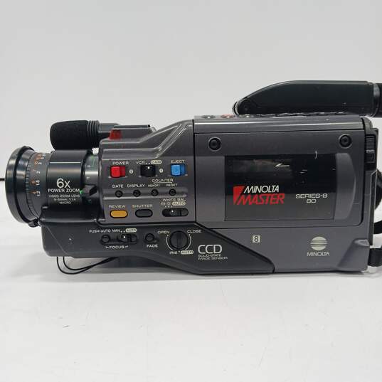 Minolta Master Series-8 80 Video Camera w/ Case & Accessories image number 3