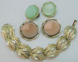 Vintage Lisner Gold Tone Ethereal Bracelet w/Brown & Green Lucite Clip Earrings 92.5g