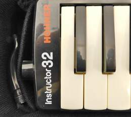 Hohner Brand Instructor 32 Model Black Melodica w/ Case and Accessories alternative image