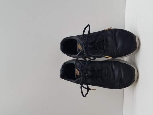 Nike Black Sneakers Women's Size 8.5 image number 6