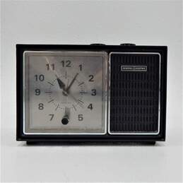 Vintage General Electric Alarm Clock Radio alternative image