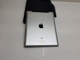 Apple iPad 2 (Wi-Fi/GSM/GPS) Model A1396 Storage 16 GB alternative image