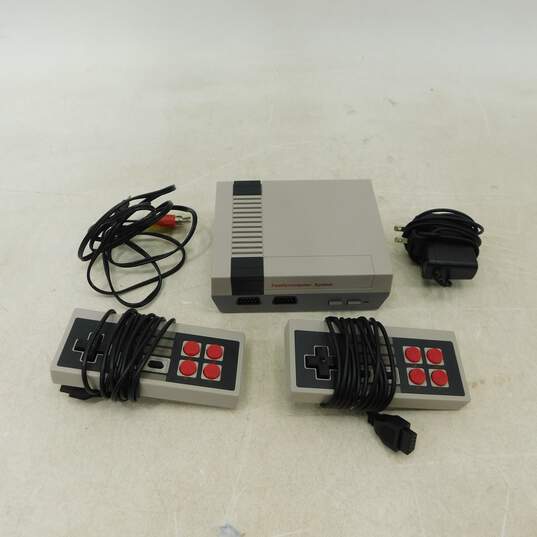 Nintendo NES Classic Edition image number 1