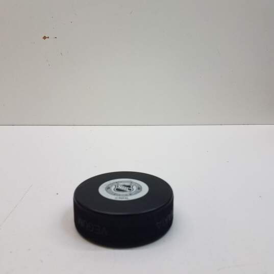 Los Angeles Kings Hockey Puck signed by Luc Robitaille image number 2