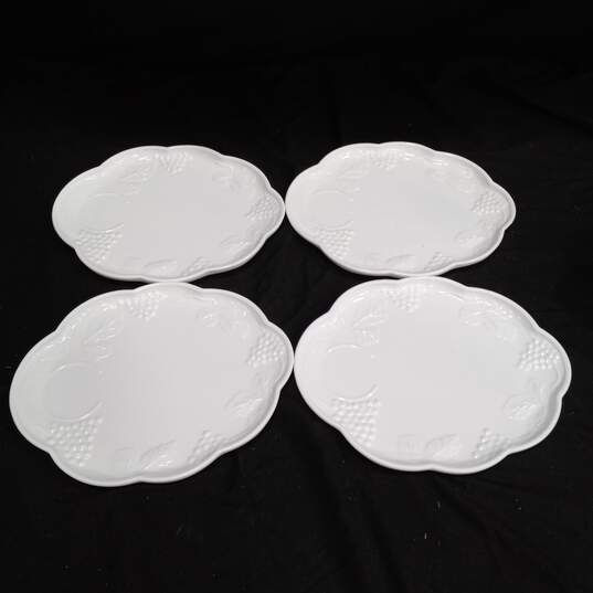 7pc. Bundle of Vintage Milk Glass Cups and Snack Saucers image number 3