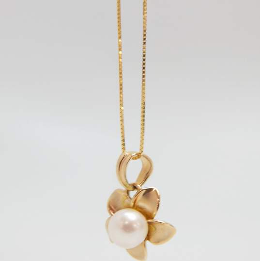 14K Yellow Gold Floral Pearl Pendant Necklace 3.1g image number 1