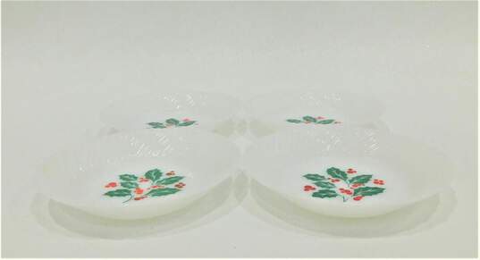 Vintage Termocrisa Crisa Christmas Holly Berry Milk Glass Coupe Soup Bowls Set of 4 image number 2