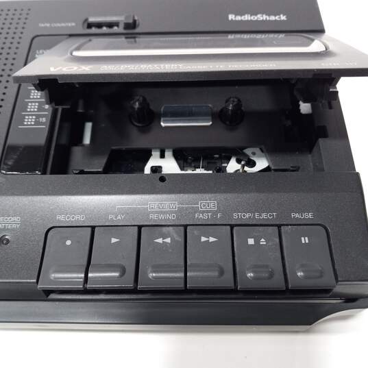 RadioShack CTR-117 Full Auto-Stop Cassette Recorder image number 2
