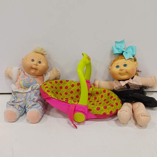 Cabbage Patch Kids Bundle w/ Carrier image number 1