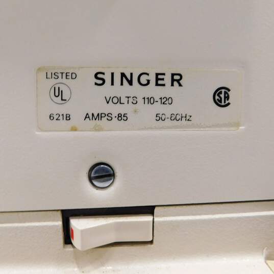 Singer 513 Stylist Electric Sewing Machine With Pedal & Case image number 3