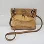 Vintage Coach Tan Caramel Pleated Patent Leather Crossbody Bag AUTHENTICATED image number 1
