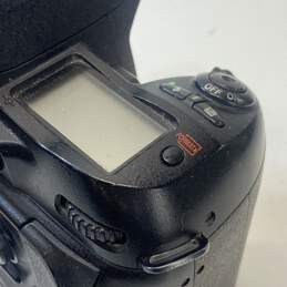 Nikon D100 6.1MP Digital SLR Camera Body Only alternative image