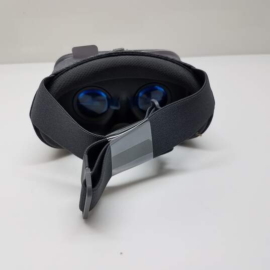 Google Daydream View Headset- Untested image number 3