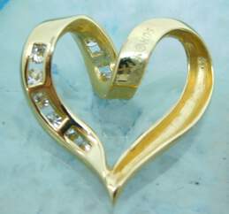 14K Yellow Gold 0.15 CTTW Diamond Ribbon Heart Pendant 2.2g alternative image