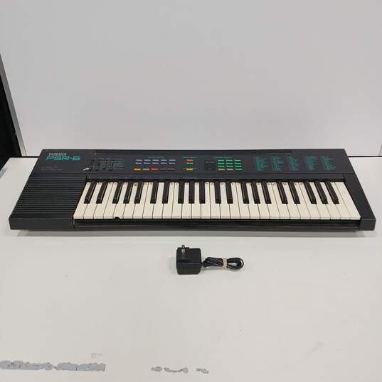 Yamaha PSR-6 Electronic Keyboard 49 Keys image number 4