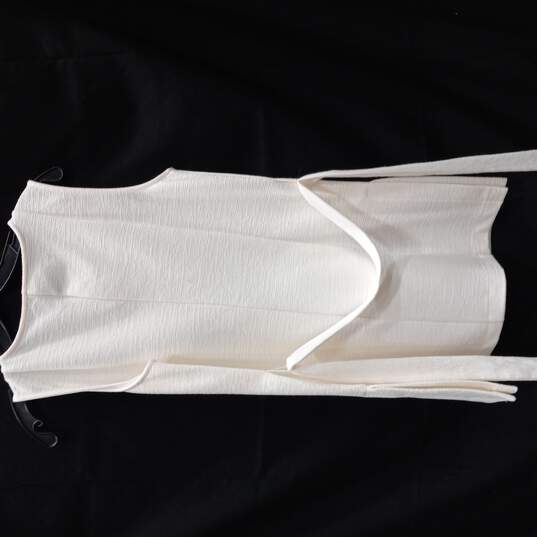 Women's White Dress Size Small image number 2