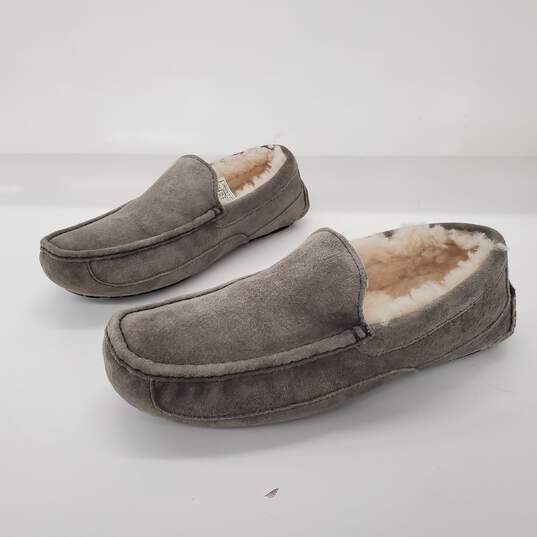 UGG Men's Ascot Gray Suede Wool Lined Slippers Size 10 image number 1