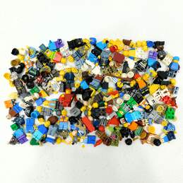 10oz Lego Mini Figure Mixed Lot