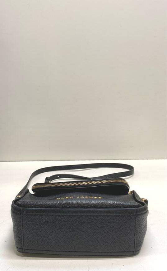 Marc Jacobs Pebble Leather Groove Crossbody Black image number 3