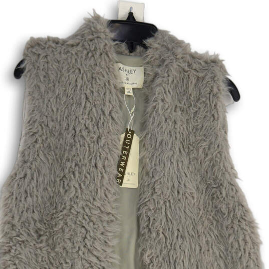 NWT Womens Gray Sleeveless Open Front Faux Fur Vest Size Medium image number 3