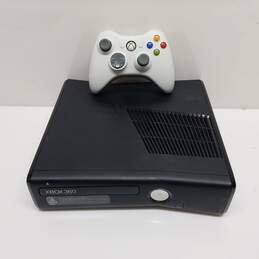 Microsoft Xbox 360 Slim 250GB Console Bundle with Controller & Games #9 alternative image