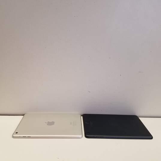 Apple iPad Mini (1st Gen, A1432) - Lot of 2 image number 6
