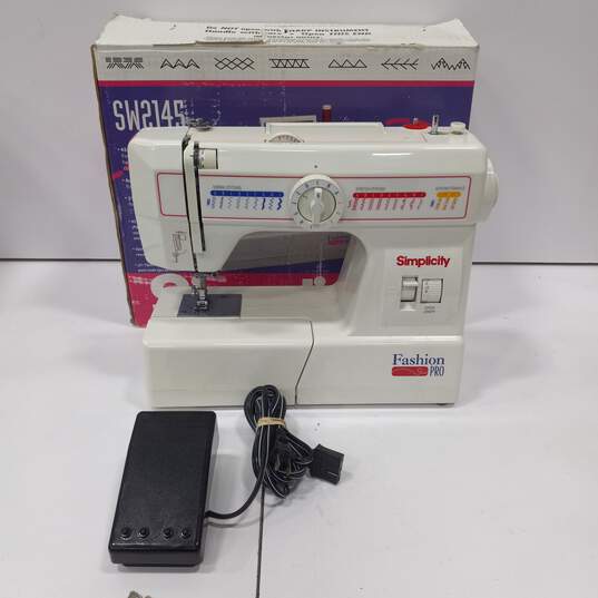 Simplicity Fashion Pro Sewing Machine Model SW2145 IOB image number 1