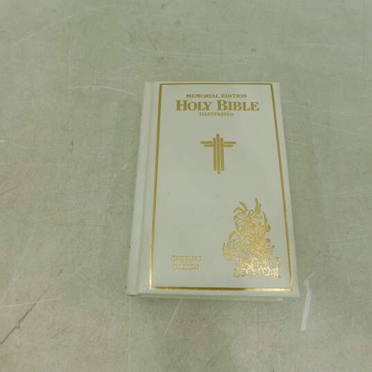 1976 Memorial Edition Holy Bible Illustrated Catholic Edition Wooden Box image number 3