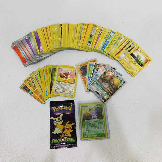Pokemon TCG Huge Collection Lot of 200+ Cards w/ Vintage and Holofoils image number 1