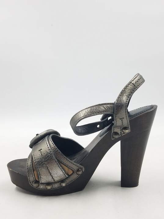 Authentic Burberry Gunmetal Check Sandals W 6 image number 2