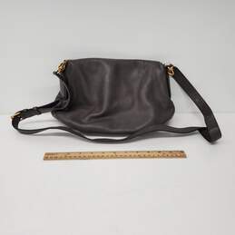 Marc Jacobs Grey Leather Pebblestone Folder Over Crossbody Bag / Authenticated alternative image