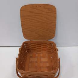 Vintage Longaberger Large Hand Woven Basket with Lid alternative image