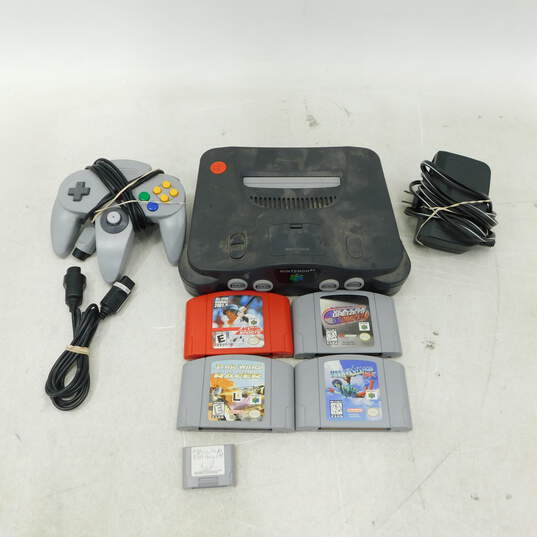 Nintendo 64 w/ 4 Games image number 1