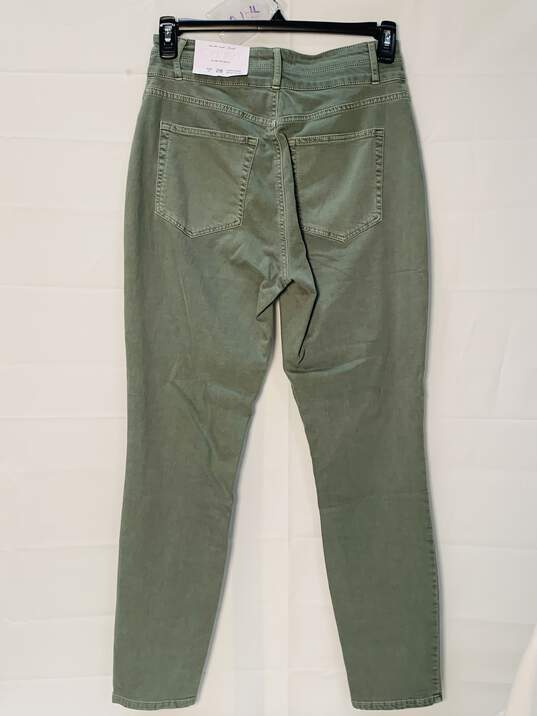 Women's Light Green Loft Skinny Jeans Size: 28 Curvy image number 1