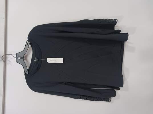 Women's Black Long Sleeve Shirt Medium image number 1