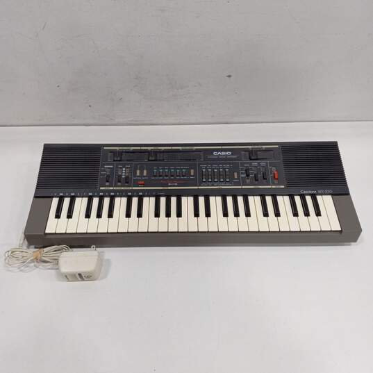 Vintage Casio Electric Keyboard image number 1